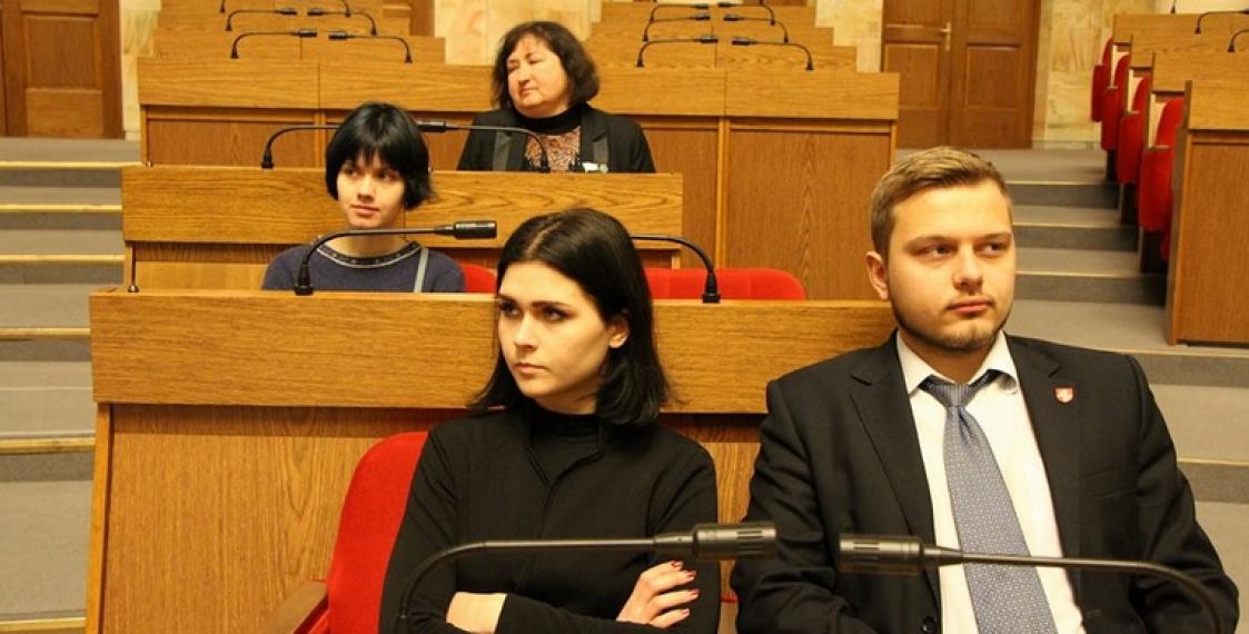 BPF Youth members in Parliament (photo)