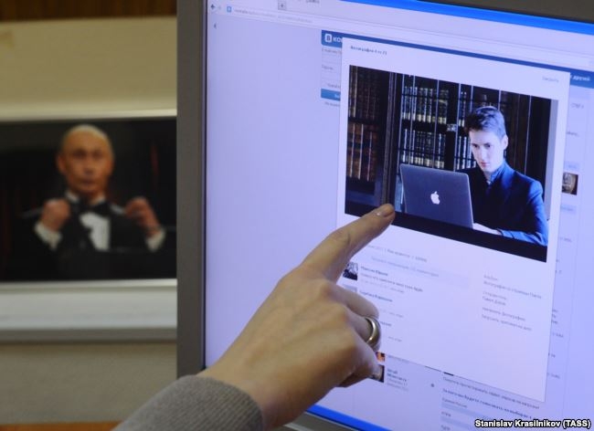 "Он может вывести людей на улицу". Павел Дуров и его армия