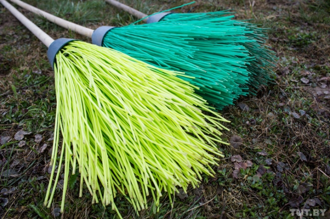 Медсестре — 7 рублей, инженеру — 10. Какие суммы с белорусов собирают на субботник