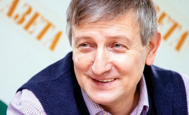 Экономист: "Все говорят, что завтра пролетит торнадо, а наши власти уверяют, что пронесет"