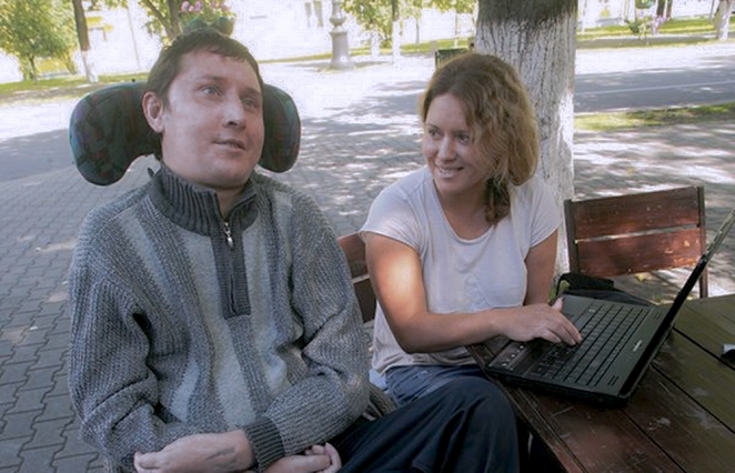 Как защитить права человека с помощью краудфандинга?