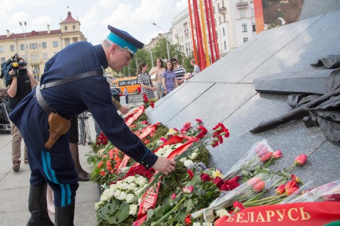 Interior minister Shunevich in NKVD uniform at V-Day celebrations