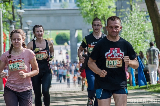 Russian Cossacks, beer, veterans: Minsk on Victory Day (photo report)