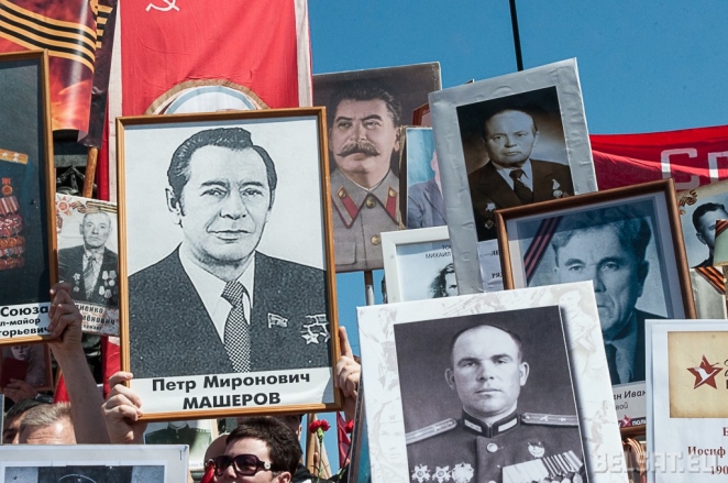Russian Cossacks, beer, veterans: Minsk on Victory Day (photo report)