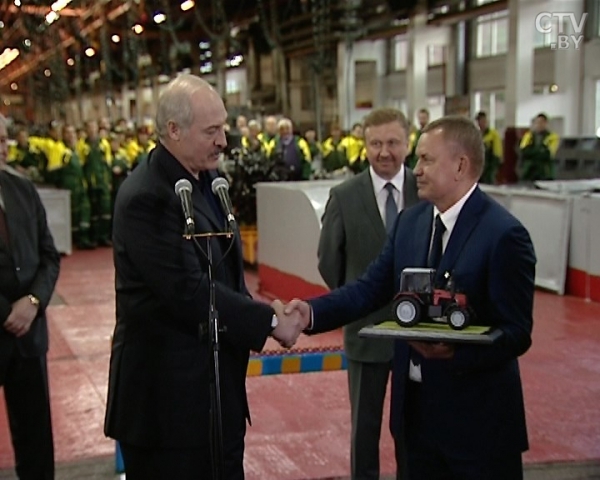 Всплыл факт огромной траты бюджетных средств: оправданная поддержка или безумие? Всплыл факт огромной траты бюджетных средств: оправданная поддержка или безумие?