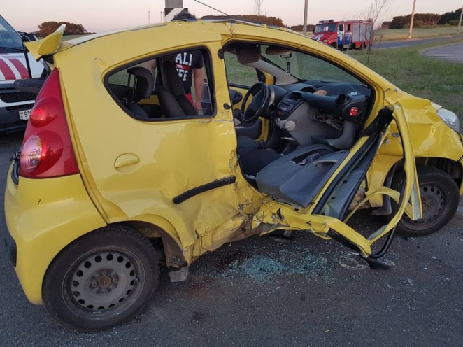 На МКАД столкнулись два Mercedes и Peugeot: пострадали четыре человека, в том числе двое детей