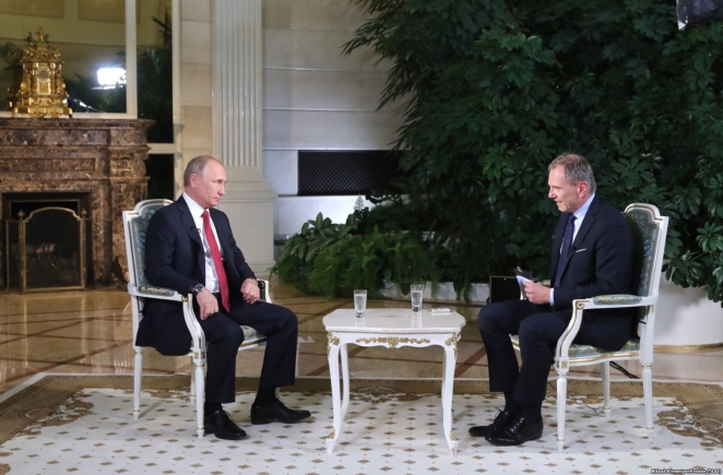 Первый визит Путина - в Австрию: нервное интервью и попытка помириться с Европой