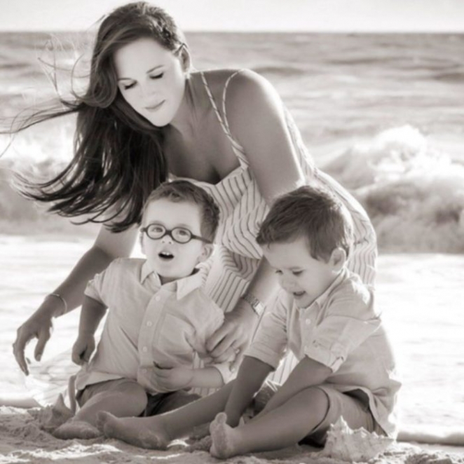 Как выглядят жены белорусских хоккеистов?