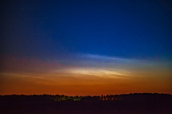 Под Минском наблюдали серебристые облака. Возможно, их увидите и вы