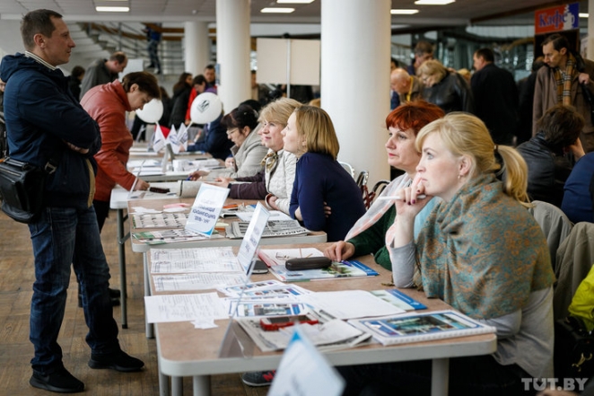 Почему в Беларуси не вводят страховки для безработных и не повышают пособия
