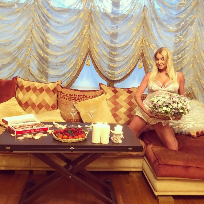 Волочкова выложила новое голое фото