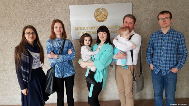 Belarusian language: declining in state education, strengthening in civil society