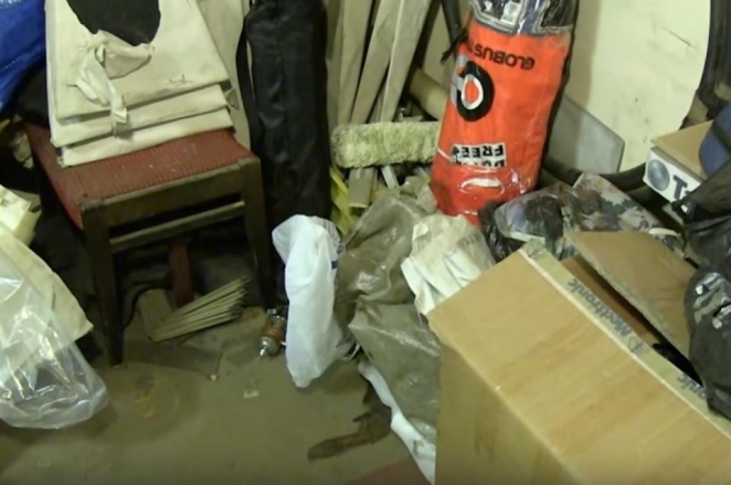Белорусский чиновник хранил 620 тысяч долларов в гараже среди банок с закатками