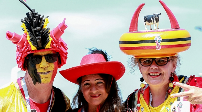 Самые странные костюмы болельщиков