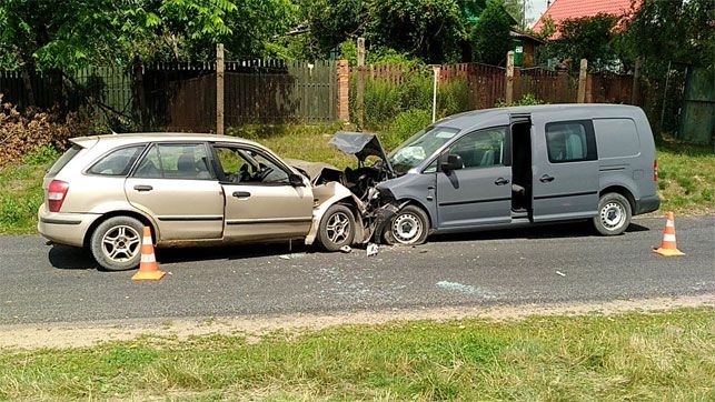 В лобовом столкновении под Минском пострадали шесть человек
