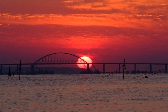 День падения Крымского моста отметят народными гуляньями