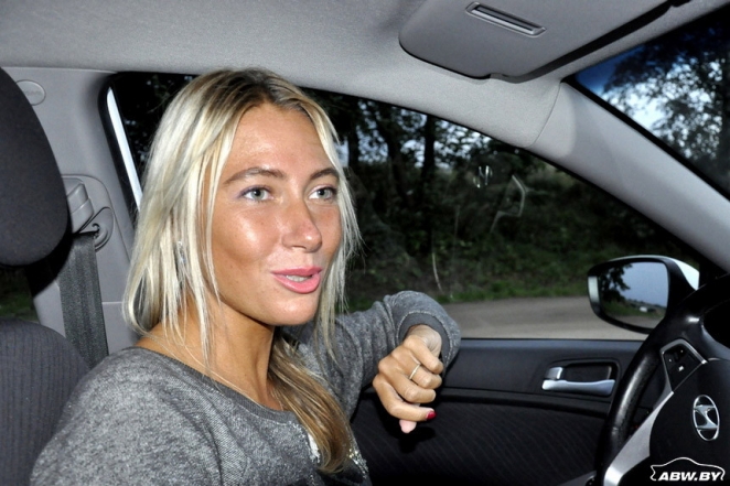 Психолог за рулем: Чем статуснее автомобиль, тем вежливее его владелец