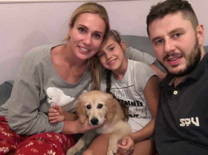 "Тренеры девушку не поделят — лица друг другу бьют. Назавтра на тренировку с синяками"