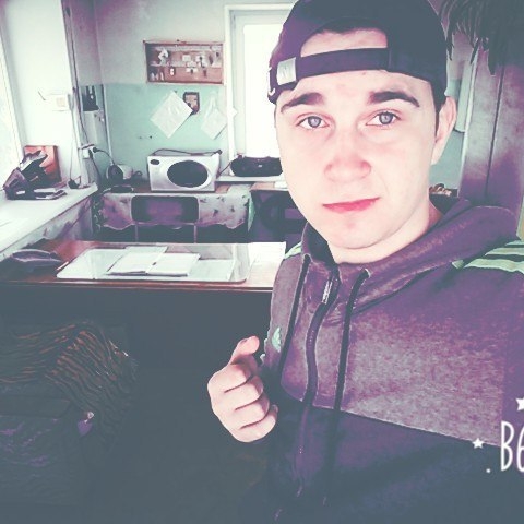  "Засунул в рот носки и разрубил как кусок мяса"