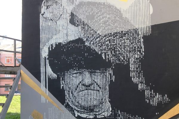 Дед и кот: новое симпатичное граффити в Витебске