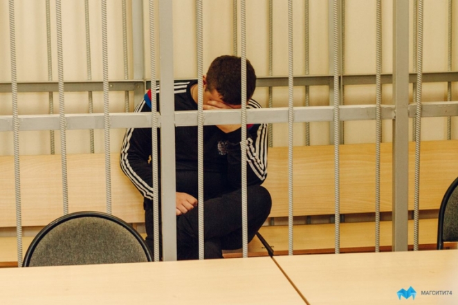  "Засунул в рот носки и разрубил как кусок мяса"