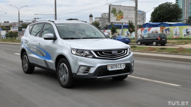 Разница в цене уже доходит до 2 тысяч долларов. Стоит ли сейчас ехать в Россию за новым авто