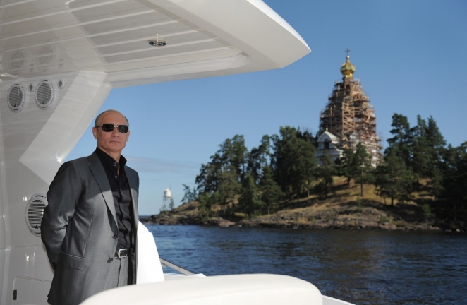 Путин одолжил Лукашенко в Сочи яхту 