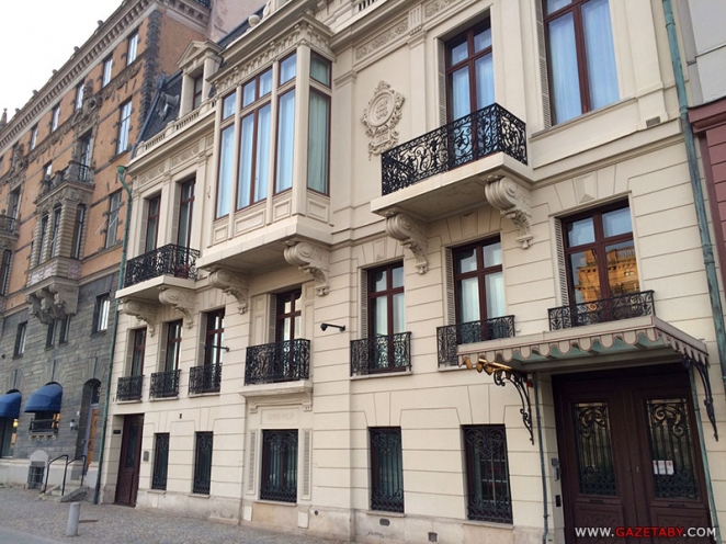 Чем дом премьера Швеции отличается от дома его белорусского коллеги