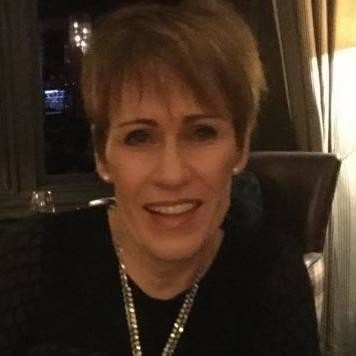 Бабушка переспала с 14-летним внуком на балконе, сказав, что видит в нём мужчину