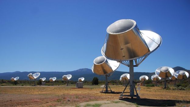 Ученые поймали 72 странных сигнала из галактики, до которой 3 млрд световых лет