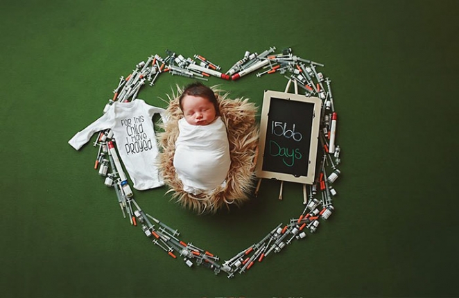 "Оно того стоило!": фото младенца в окружении шприцев стало символом надежды