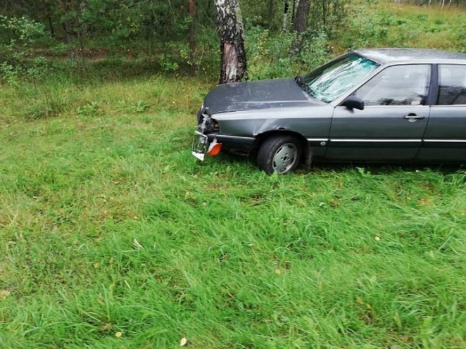В Молодечненском районе Audi насмерть сбила велосипедиста, водитель бросил машину и скрылся