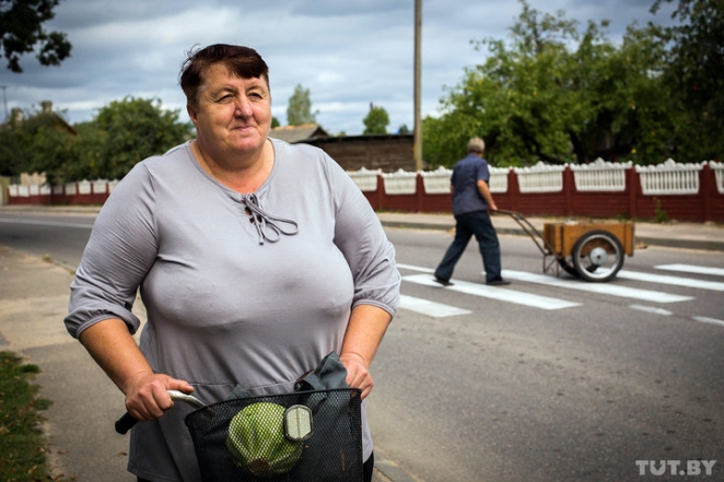 "Лишний раз в пущу не ходим". Как живет Новый Двор спустя год после исчезновения Максима Мархалюка 