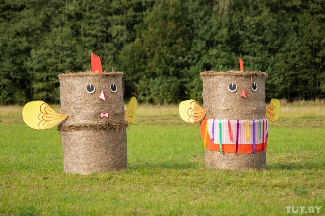 What The Halm? Giant Straw Sculptures Invade Belarusian Fields