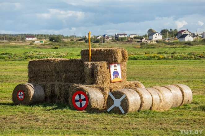 What The Halm? Giant Straw Sculptures Invade Belarusian Fields