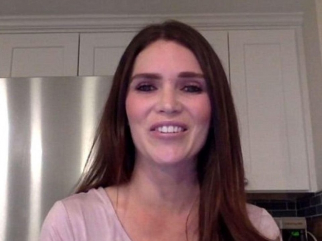 Хирург из реалити-шоу и его девушка изнасиловали сотни женщин под наркотиками