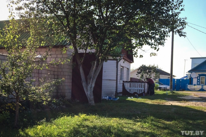 В Добруше в частном доме обнаружена повешенной женщина