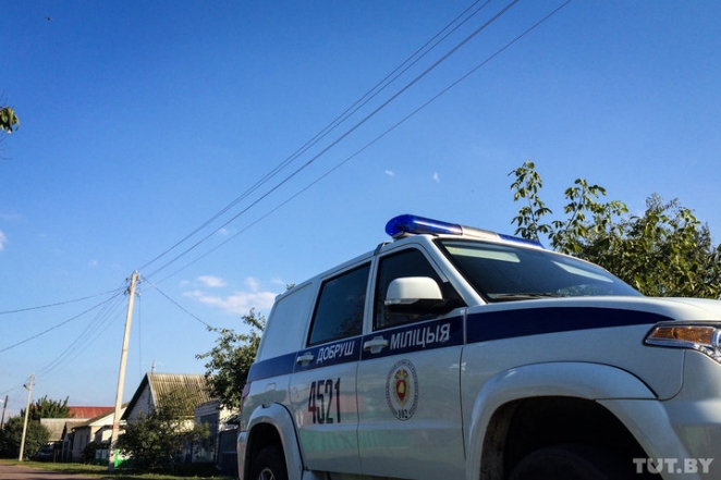 В Добруше в частном доме обнаружена повешенной женщина