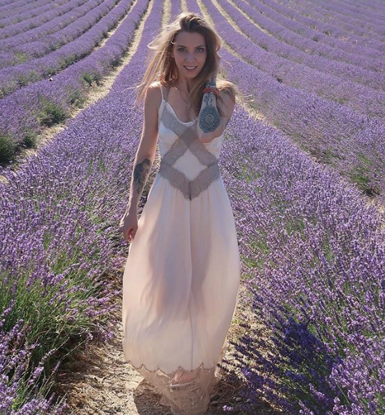 Кому 30, кому 52? Ирина Салтыкова выложила фото с дочкой, шокировав фигурой