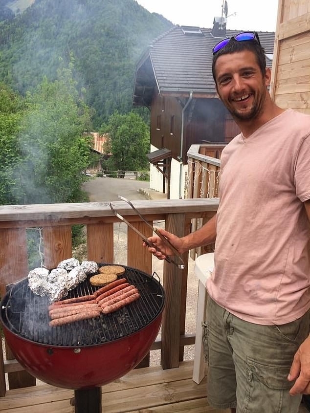 "Я рада, что он мёртв". Сестра убитого на охоте рассказала, как он насиловал её "Я рада, что он мёртв". Сестра убитого на охоте рассказала, как он насиловал её