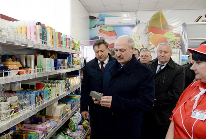 Лукашенко дали советы, как "встряхнуть" Белкоопсоюз