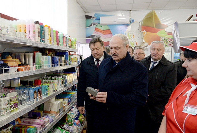 Лукашенко дали советы, как "встряхнуть" Белкоопсоюз