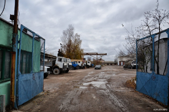 Слуцкие рабочие массово вышли к исполкому