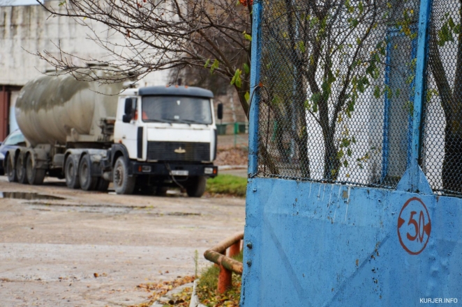 Слуцкие рабочие массово вышли к исполкому