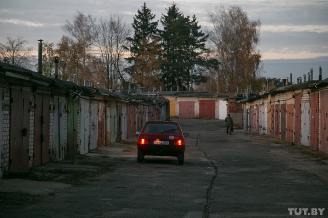 В Уручье назревает "военный бунт" из-за "гаражного вопроса"