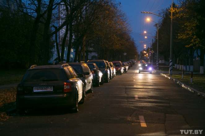 В Уручье назревает "военный бунт" из-за "гаражного вопроса"