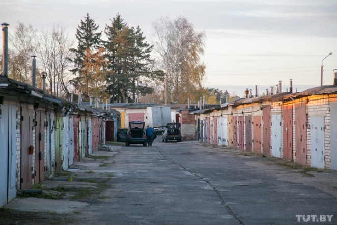 В Уручье назревает "военный бунт" из-за "гаражного вопроса"