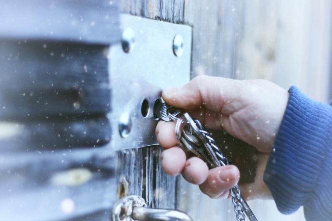 Как не надо защищать дачу: народная смекалка против воров и ее уголовные последствия