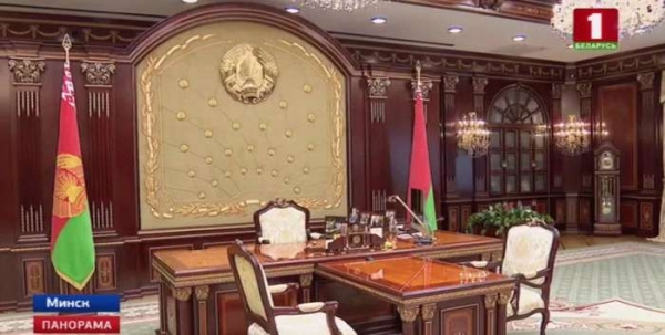 Достойных сливов нет? "Незыгарь" прошелся по резиденциям Лукашенко