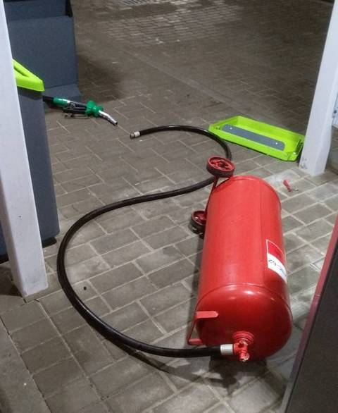 В Гомеле пьяный студент с 2 промилле разгромил АЗС